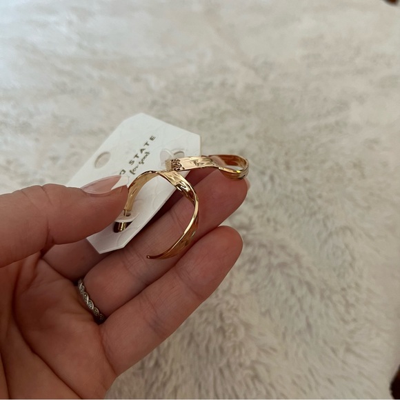 SOLD - Picture 5 of 5